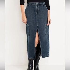NWT Old Navy Denim Mid-Rise Cargo Maxi Skirt Color Anika New with Tags Size 4
